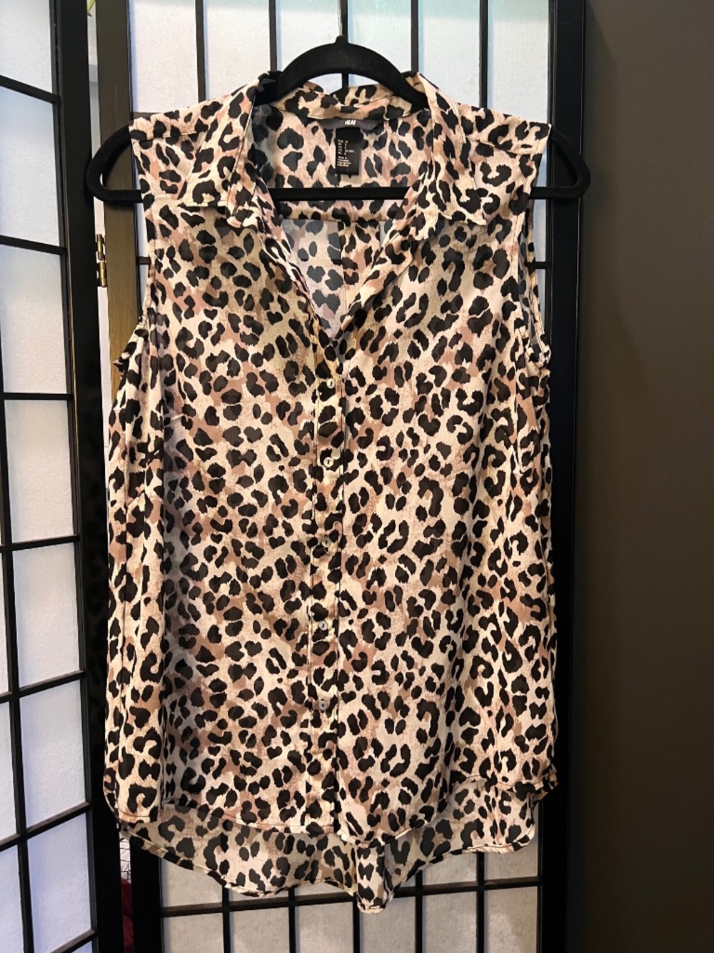 H&M Sleeveless Leopard Blouse Size 8
